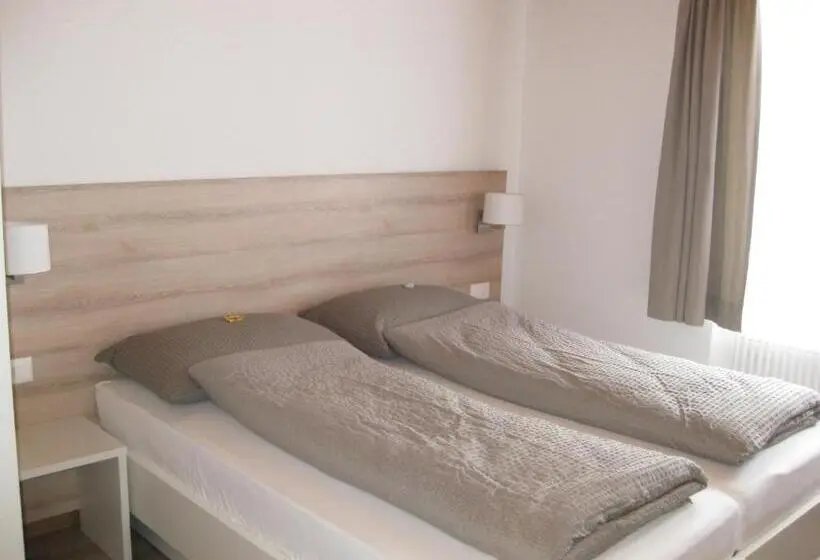Habitació Estàndard Bany Compartit, Hubertus
