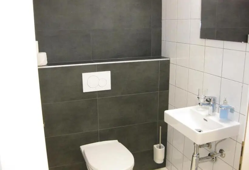 Habitació Estàndard Bany Compartit, Hubertus