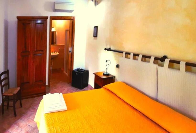 חדר אקונומי, Poggio Sasseta