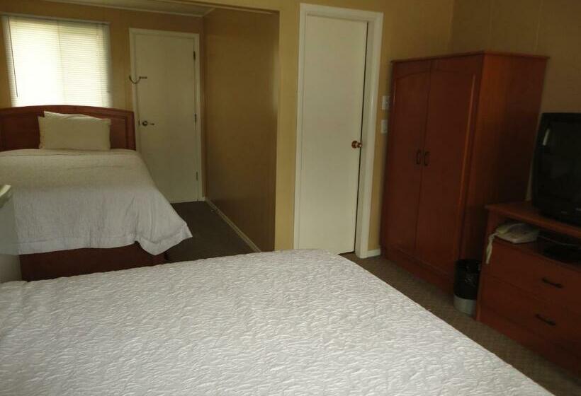 غرفة قياسية مزوَّدة بشُرفة, Sorrento Inn Motel