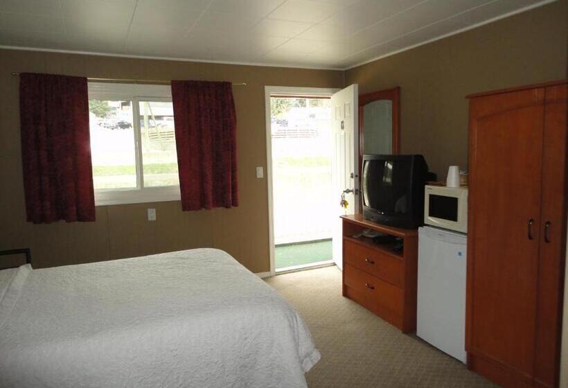 غرفة قياسية مزوَّدة بشُرفة, Sorrento Inn Motel