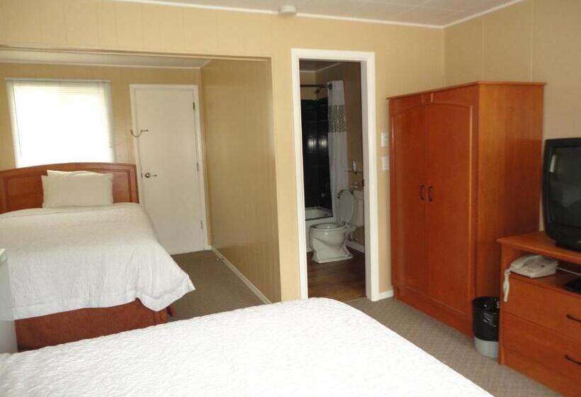 غرفة قياسية مزوَّدة بشُرفة, Sorrento Inn Motel