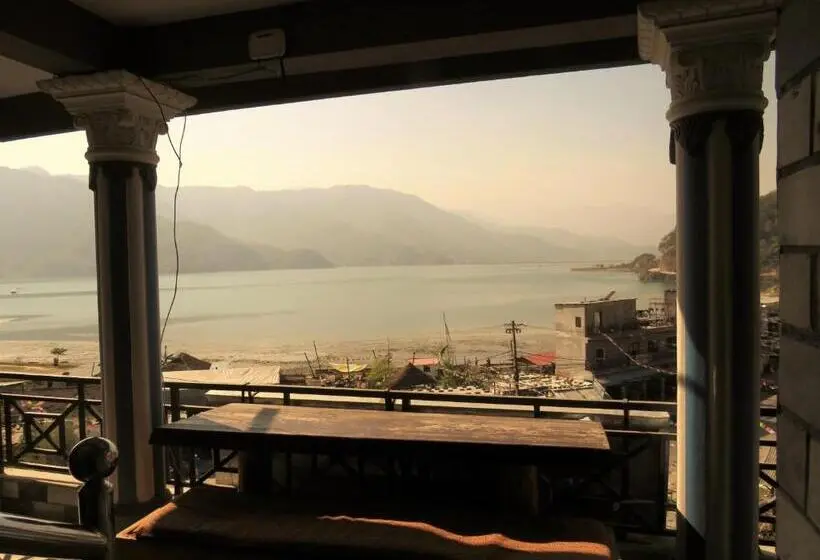 اتاق لوکس با بالکن, Lake Vision Guesthouse