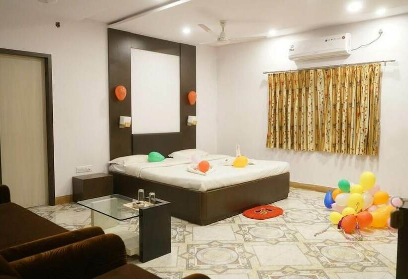 Номер Deluxe, Krishna