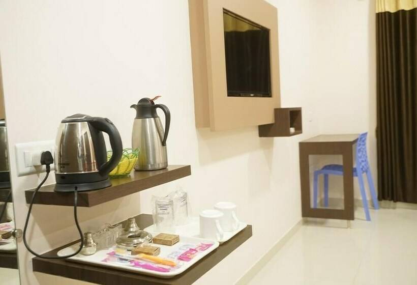 Номер Deluxe, Krishna