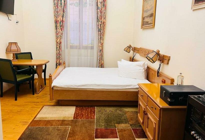 豪华房间, Armenopolis Adults Only