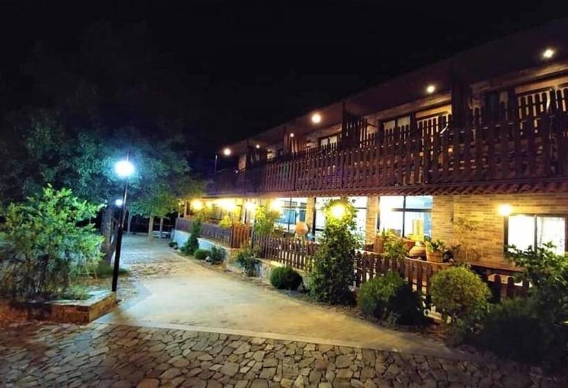 标准间带山景, Perneia Rooms