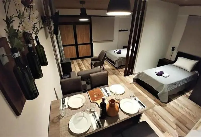 デラックスルーム, Perneia Rooms