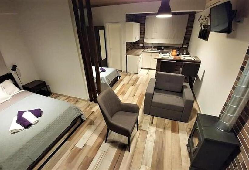 豪华房间, Perneia Rooms