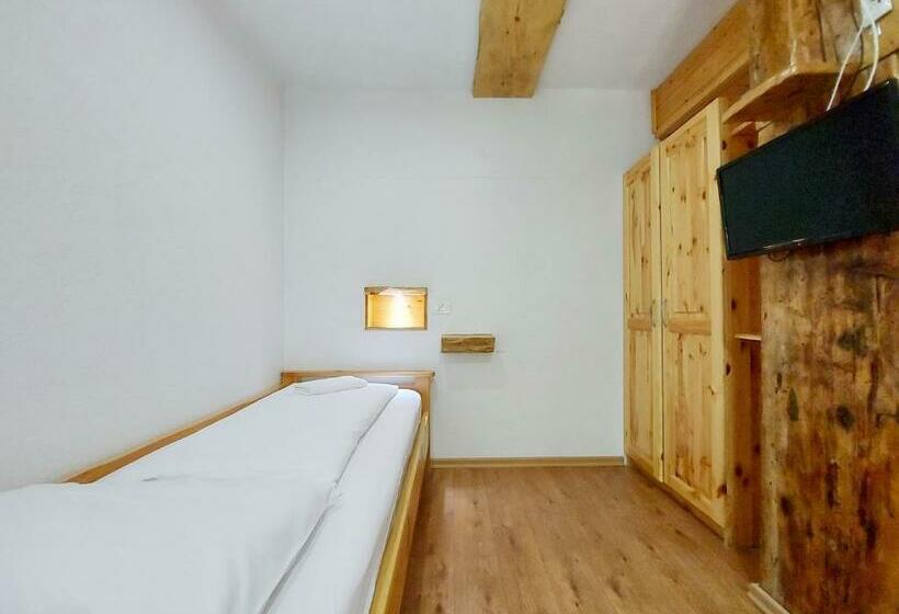 اتاق سوپریور خانوادگی, Plitvice Ethno House