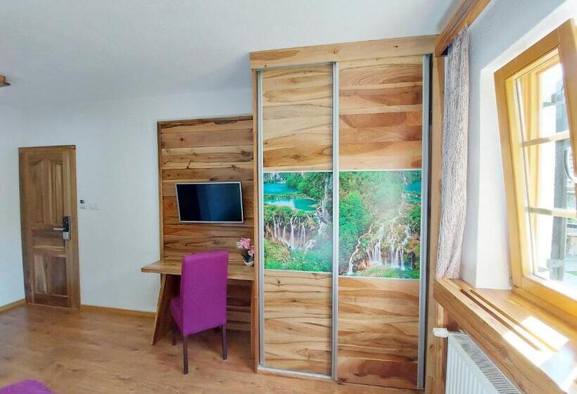 غرفة سوبيريور, Plitvice Ethno House