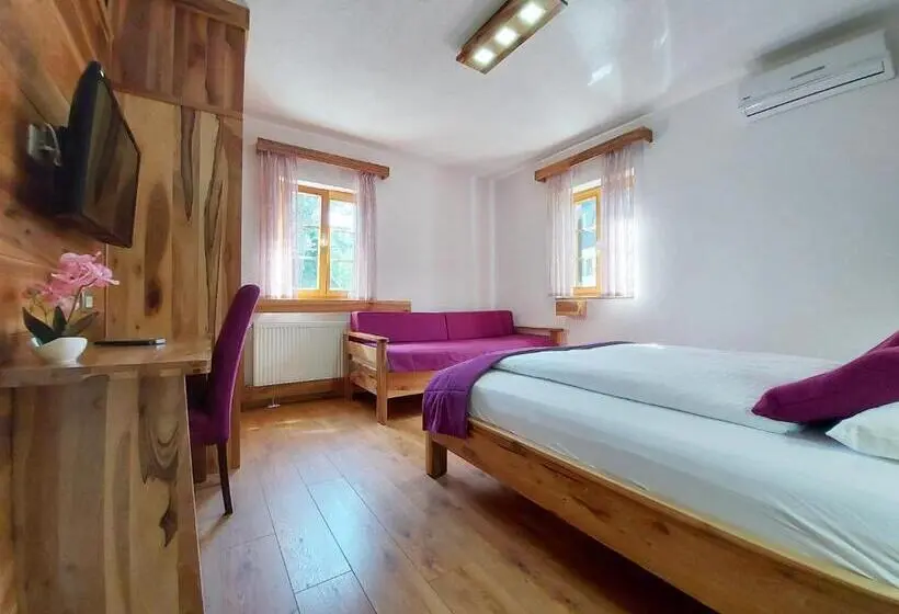 スーペリアトリプルルーム, Plitvice Ethno House