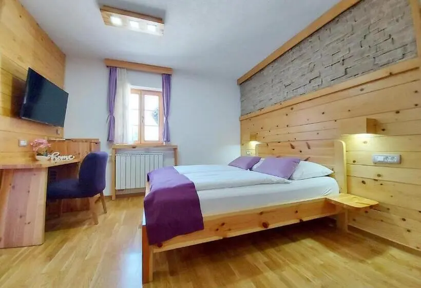 スーペリアの４人部屋, Plitvice Ethno House