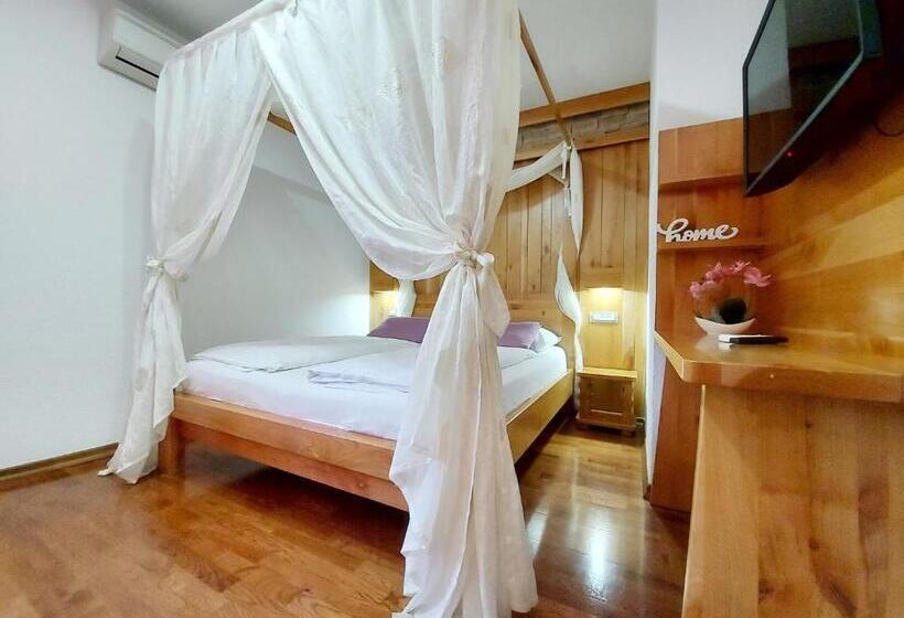 デラックスルーム, Plitvice Ethno House