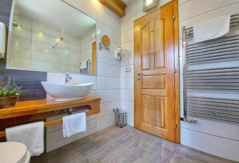 デラックストリプルルーム, Plitvice Ethno House