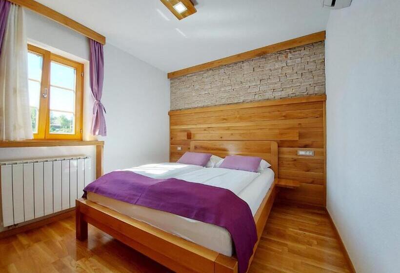 デラックストリプルルーム, Plitvice Ethno House