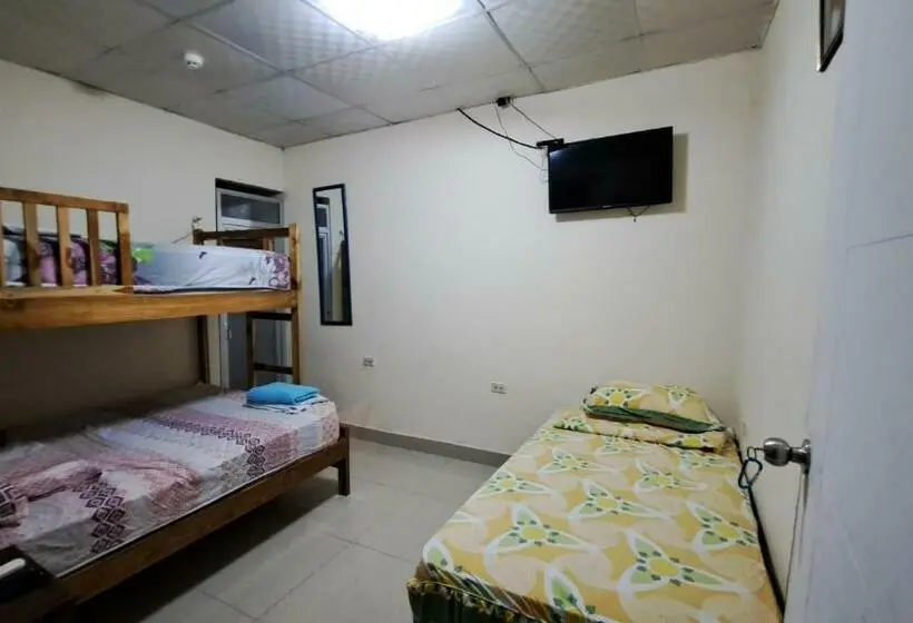 ファミリールーム, Hostal Brisas Calobrenas