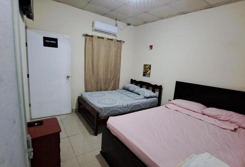 家庭间, Hostal Brisas Calobrenas