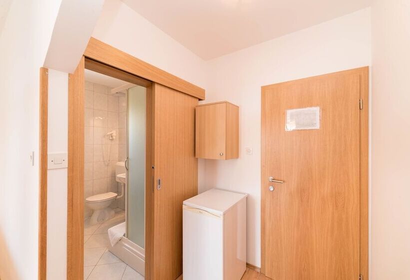 オーシャンビューデラックスルーム, Captain's Club