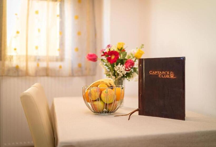 オーシャンビューバルコニー付スタンダードワンルーム, Captain's Club