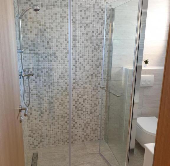 スタンダードトリプルルーム, Captain's Club