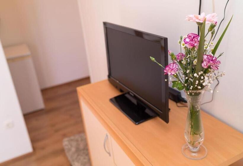 オーシャンビューデラックスルーム, Captain's Club