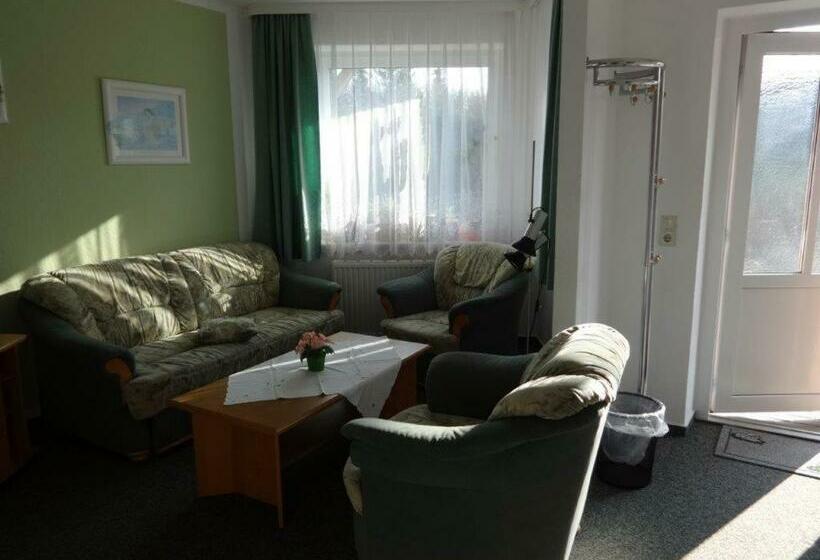 침실 1개 아파트, Am Schlosspark