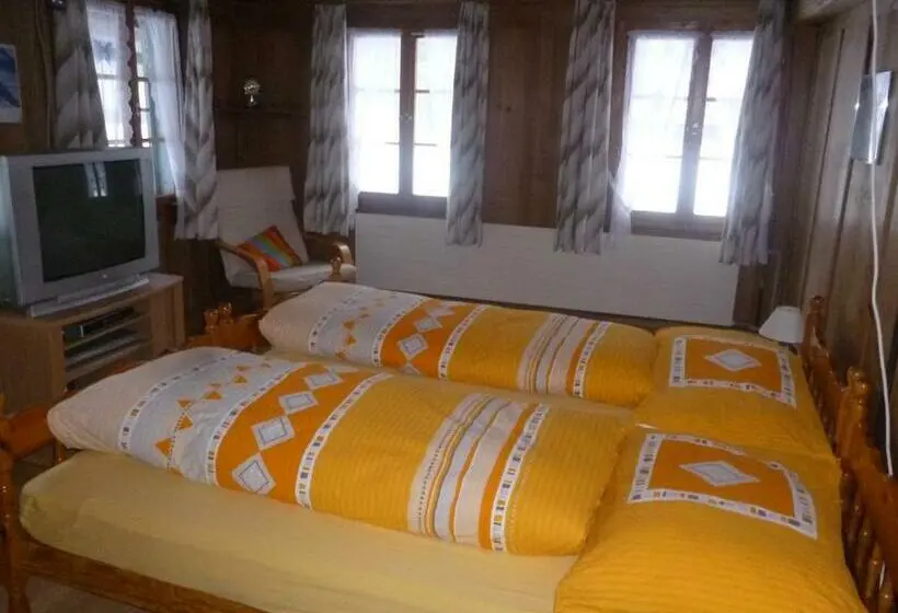 浴室共有スタンダード４人用ルーム, B&b Hofstetter
