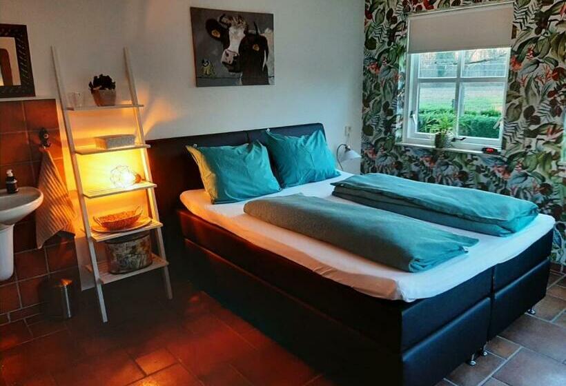 バス共有のスタンダードルーム, De Hörst