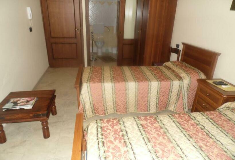 Номер Стандарт с Балконом, Profumi Di Ginestre