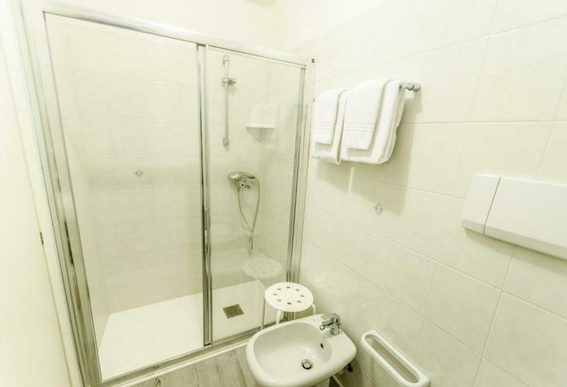 Номер Стандарт Трехместный, Albergo La Veranda