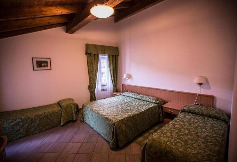 Четырехместный Номер Стандарт, Albergo La Veranda