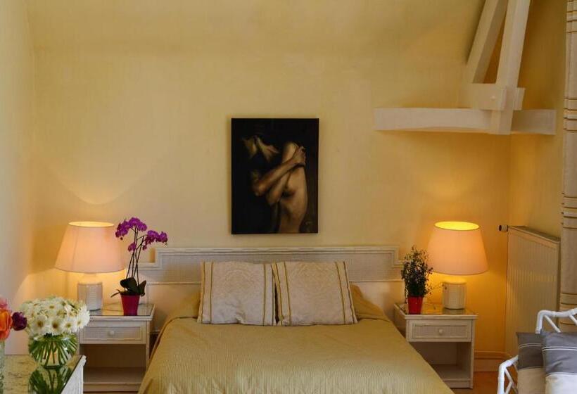 Comfort room with balcony, Domaine De La Reposée