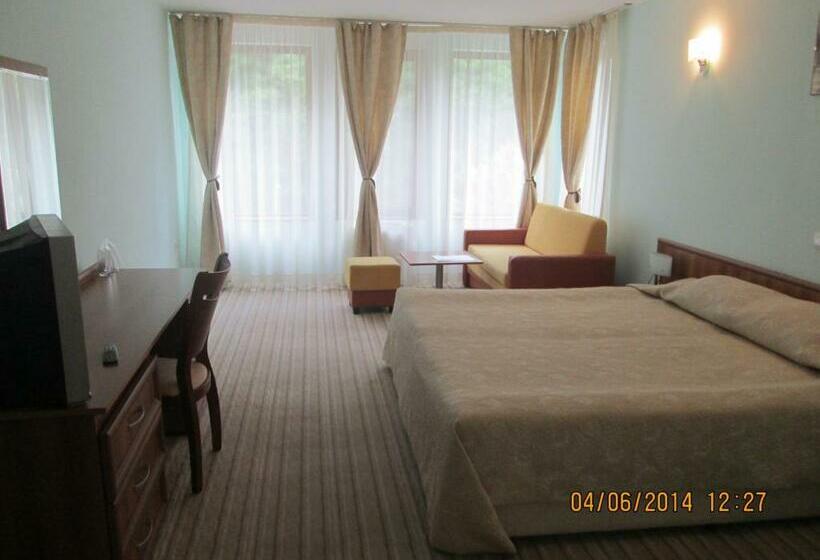 غرفة قياسية, Fisherman S Hut Family