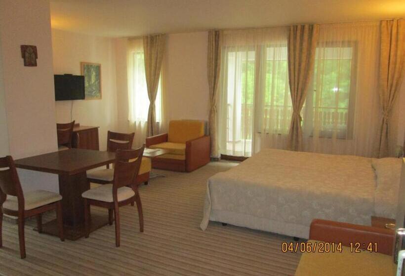 غرفة سوبيريور, Fisherman S Hut Family