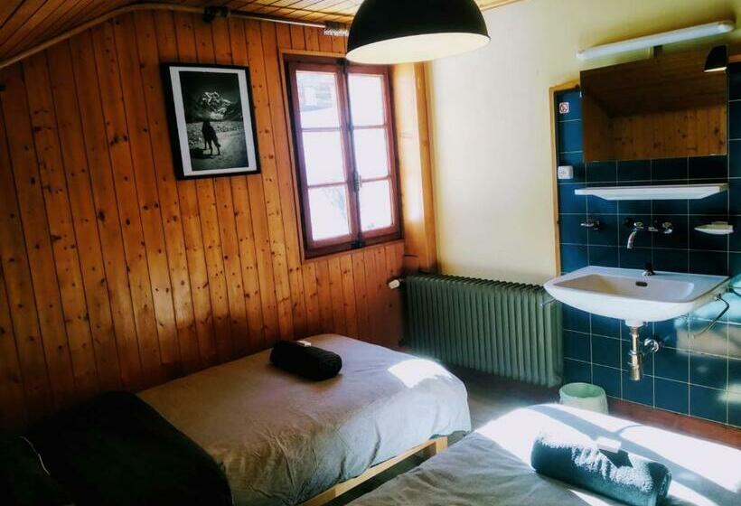 غرفة قياسية ذات إطلالة, Hôtel Pension Du Lac Bleu