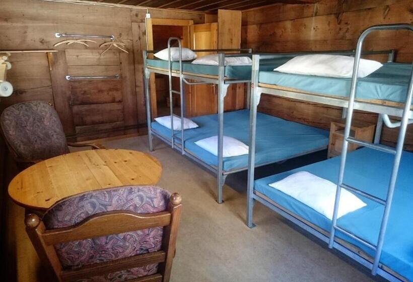 Кровать в Общей Комнате, Hôtel Pension Du Lac Bleu