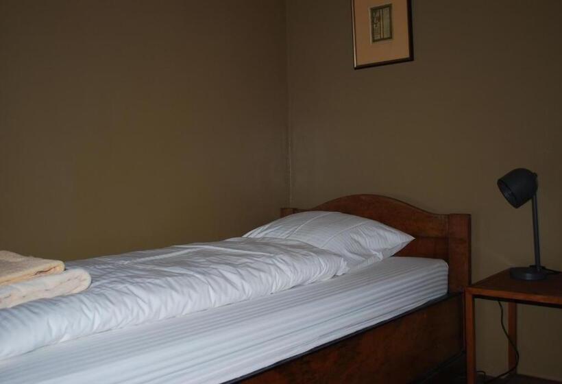 标准单人间共用浴室, Orshof