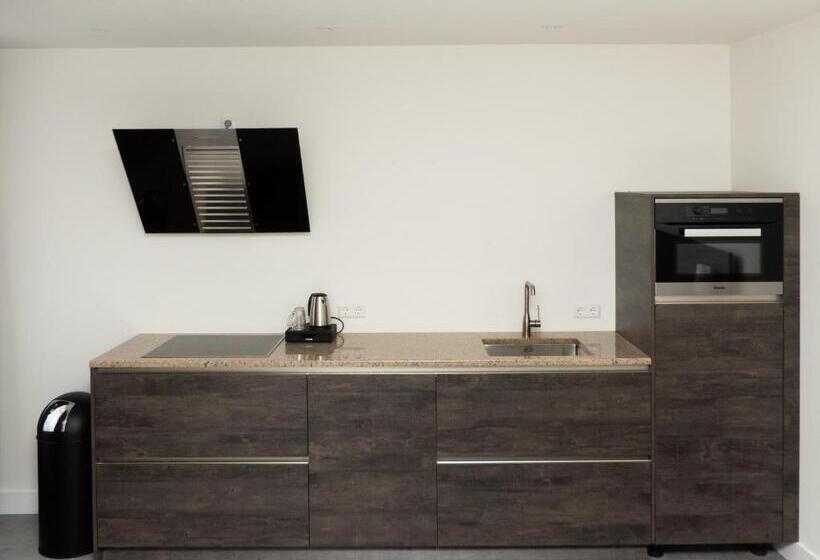 סטודיו דלוקס, Restaurant Het Rechthuis