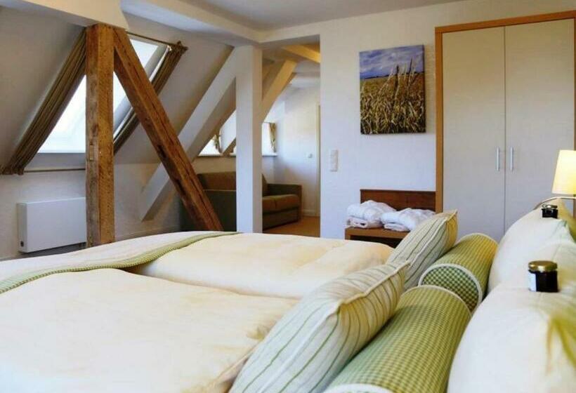 جناح, Und Restaurant Am Peenetal