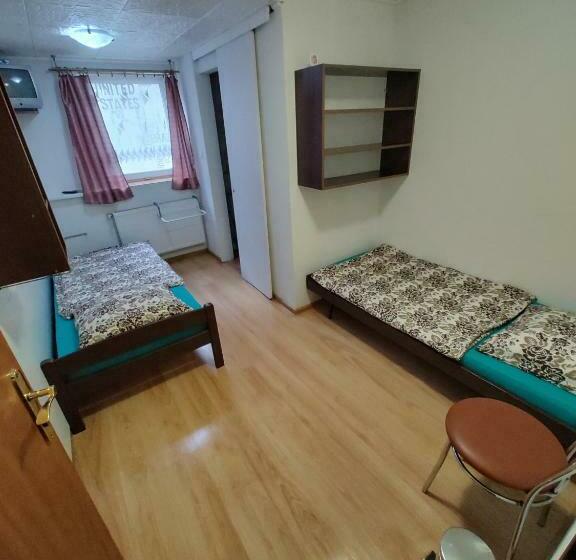 标准间, Motel šofér