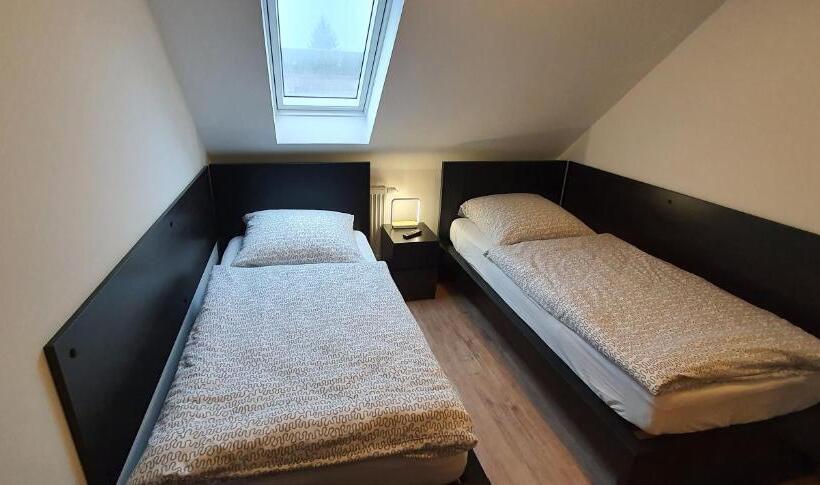 2ベッドルームアパートメント, Apartment Marx