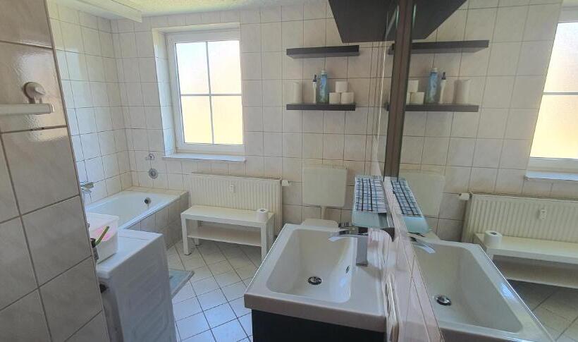 3ベッドルームアパートメント, Apartment Marx