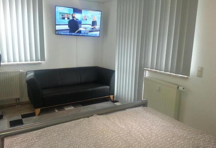 3ベッドルームアパートメント, Apartment Marx