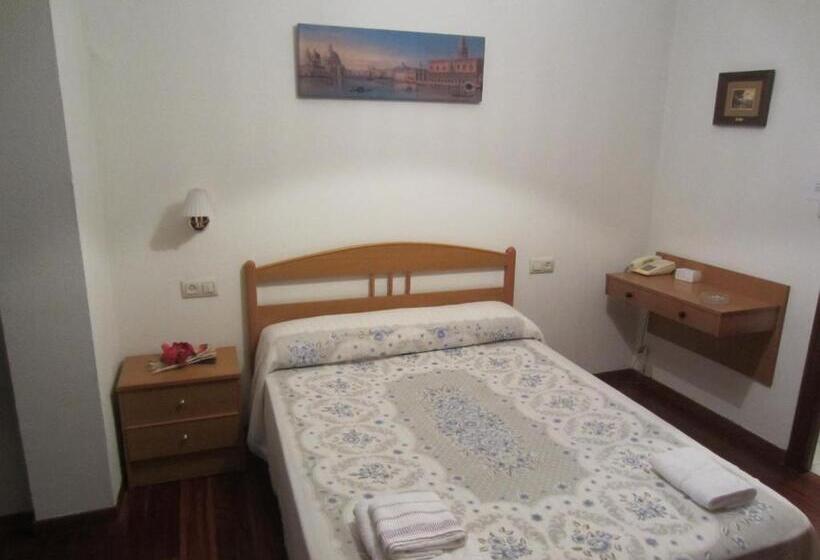 스탠다드 룸, Hostal Conde Rey