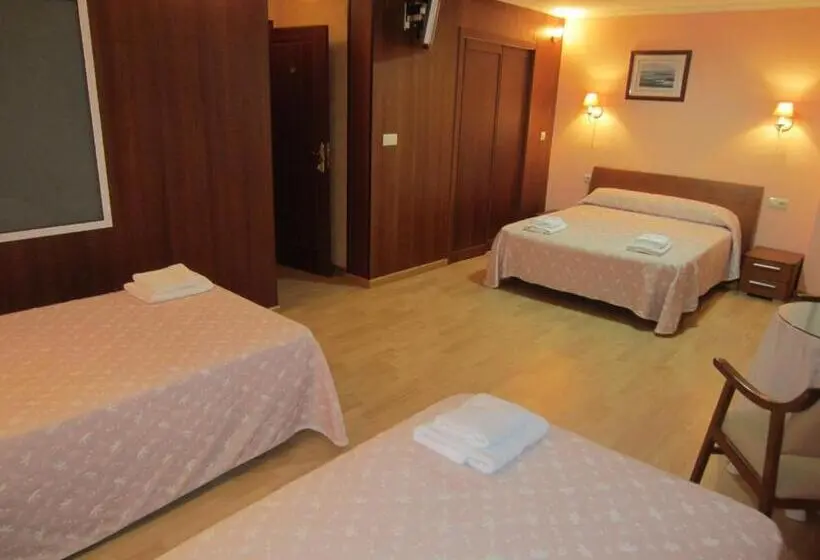 スタンダード４人部屋, Hostal Conde Rey
