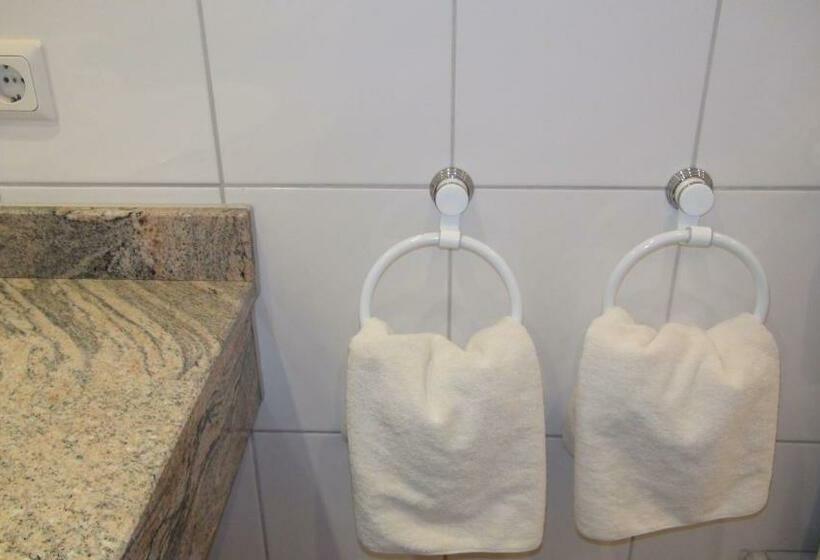 スタンダードルーム, Pension Fennert