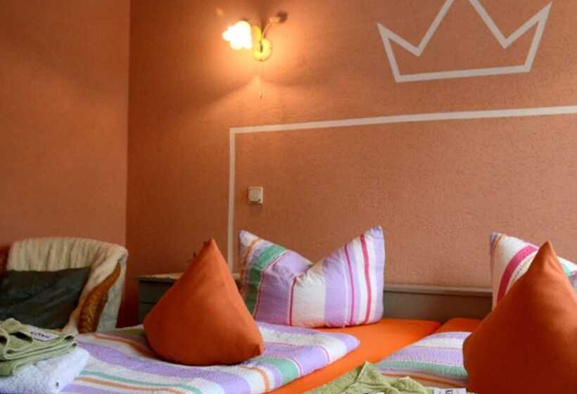 스탠다드 트리플 룸, Pension Zur Krone