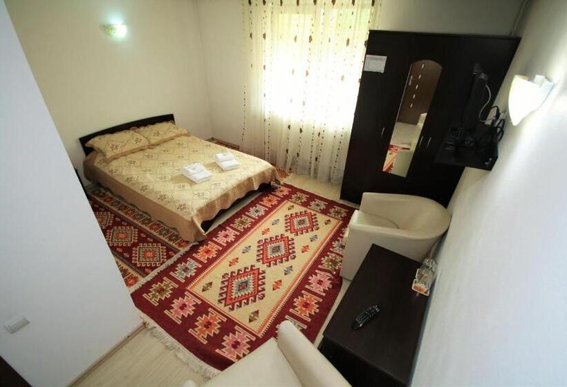 آپارتمان 2 خوابه با بالکن, Pensiunea Ciobanelu
