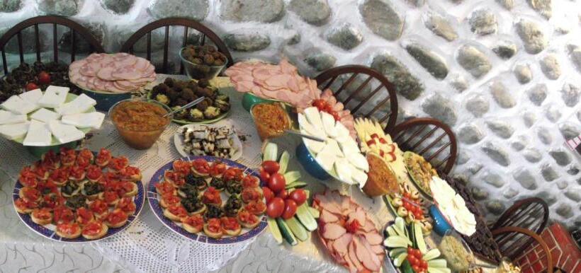 4인용 스탠다드 룸, Pensiunea Ciobanelu